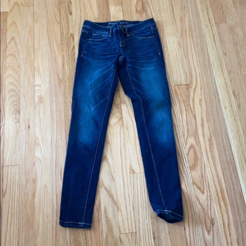 Dark wash skinny jeans